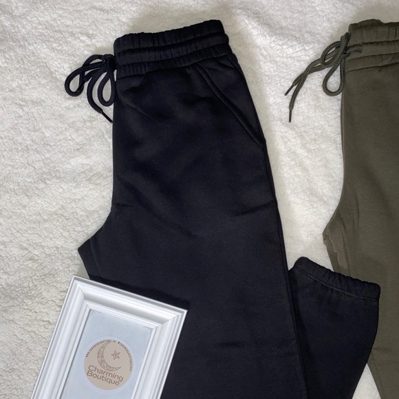 Bundle of Joggers/Sweats - Picture 2 of 4